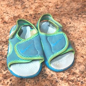 Nike Sunray girls 5c Velcro adjustable sandals Blue & green